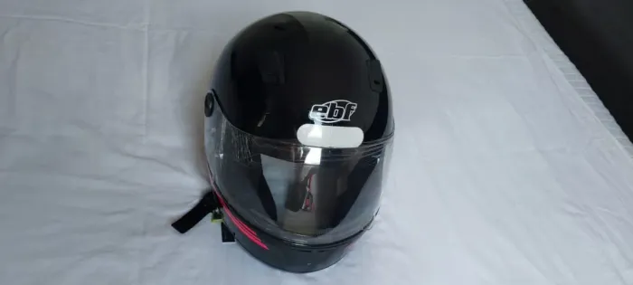 Capacete Fechado Tamanho 58 Novo