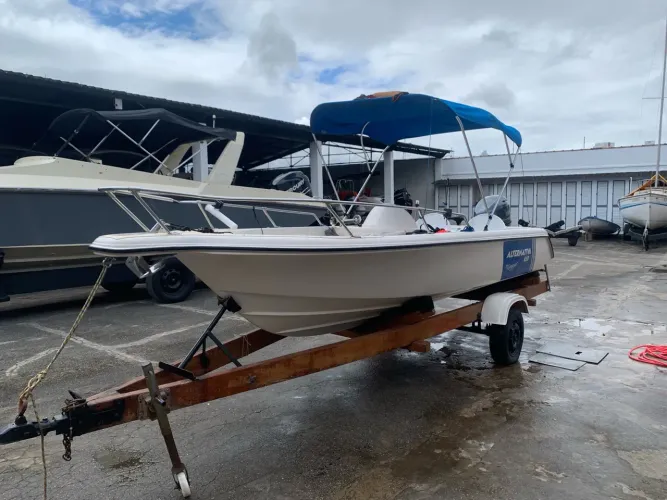 Lancha Alternativa Fishing 16 c/ Motor Yamaha 40hp 4 tempos