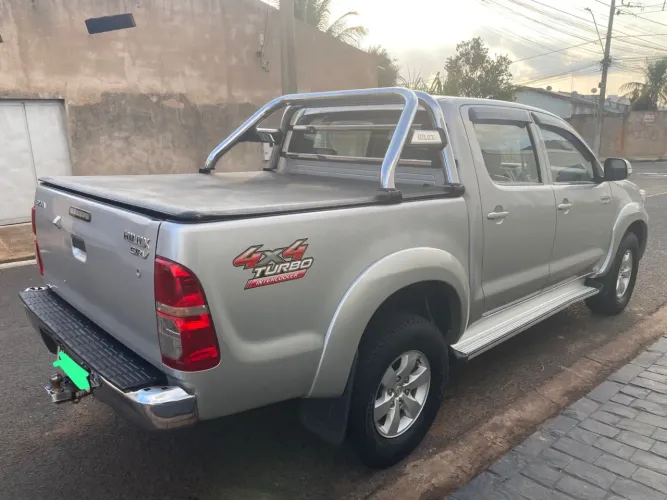 Toyota Hilux CD SRV D4-d 4X4 3.0 TDI Diesel AUT 2013