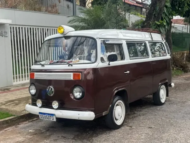 Volkswagen Kombi Standard/ Luxo/ Serie Prata 1998