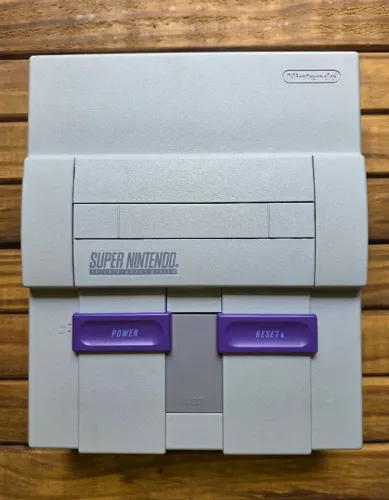 Super Nintendo FAT (Modelo Americano - SNS-001) praticamente novo!