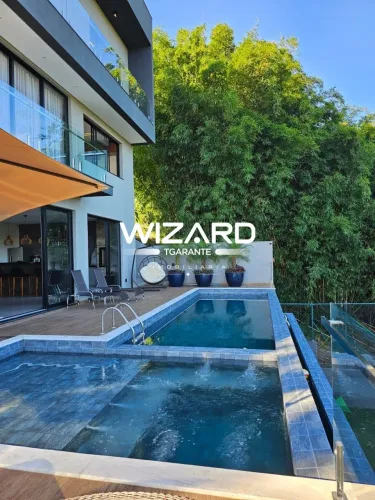Casa em Bragança Paulista alto 3 suítes, espaço gourmet, piscina, 3 vagas garagem, condomí