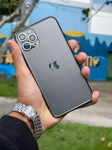 IPHONE 11 PRO 