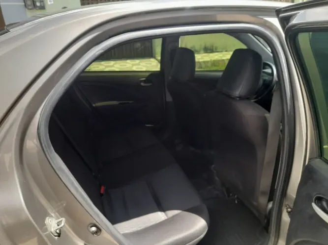 Toyota Etios X Sedan 1.5 Flex 16V 4P Mec. 2020
