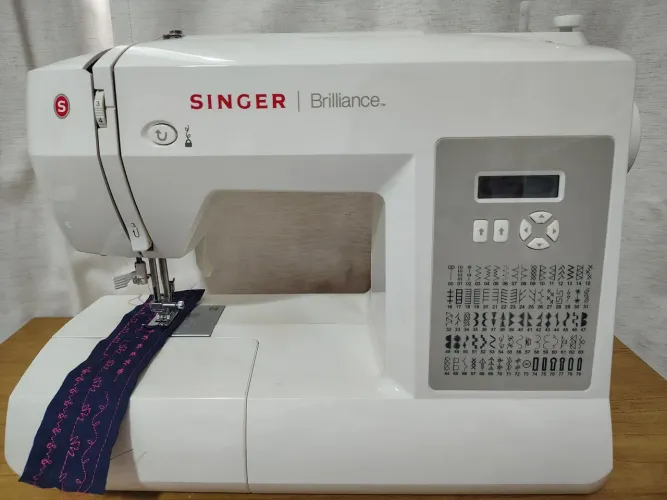 Máquina de Costura Singer Brilliance 6180 (Completa + Mesa Extensora)