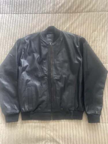 Jaqueta Bomber couro Legítimo - Veste tamanho P
