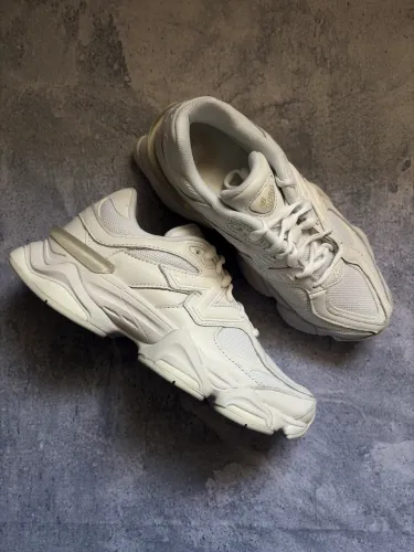 New Balance 9060 "Triple White" - 37