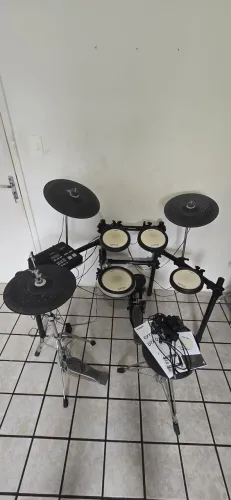 Bateria Eletrônica Yamaha Dtx700