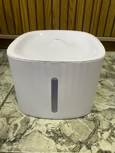 Fonte de Água para Gatos
