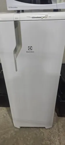 Geladeira Eletrolux degelo RE31