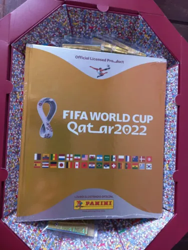 COMPLETO - ÁLBUM DOURADO COPA DO MUNDO DO QATAR 2022 - KIT ESTÁDIO