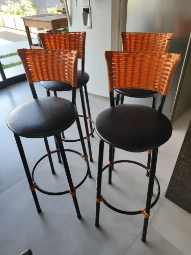 Conjunto de Banquetas Altas