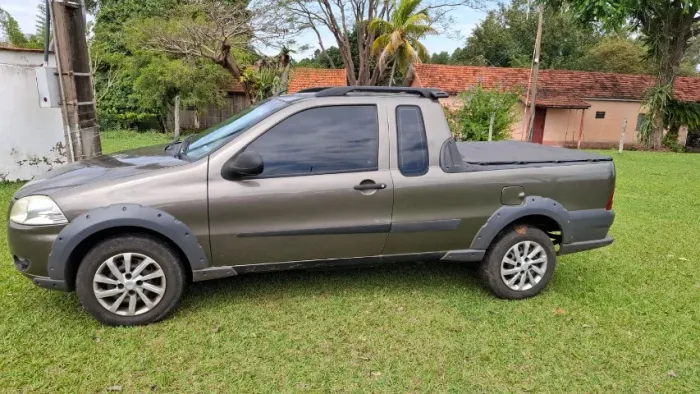 Fiat Strada Working 1.4 MPI Fire Flex 8V CE 2012