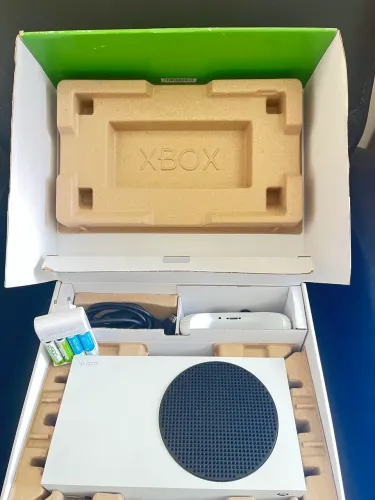 Xbox serie S - super conservado.