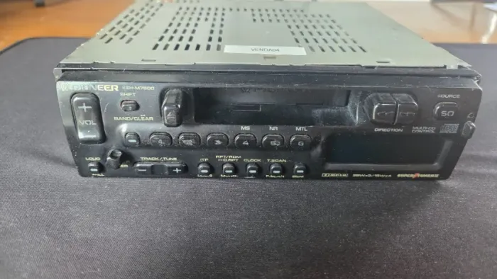 Auto Radio Pioneer KEH-M7500 - para peças ou restauração