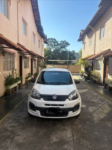 Fiat Uno Attractive 1.0 EVO Fire Flex 8V 5P 2019