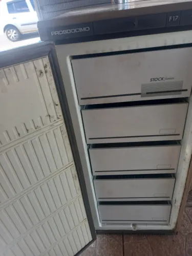Freezer 127 wolts