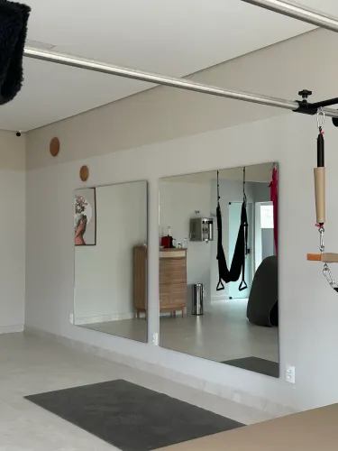 Espelhos 160x170cm com suporte para parede