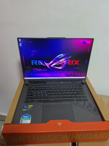 Notebook Rog Strix G16 4060 + 16gb Ram + 512GB SSD Outlet