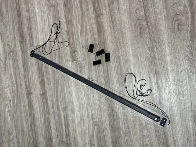 RÉGUA PARALELA 100CM + PRENDEDORES