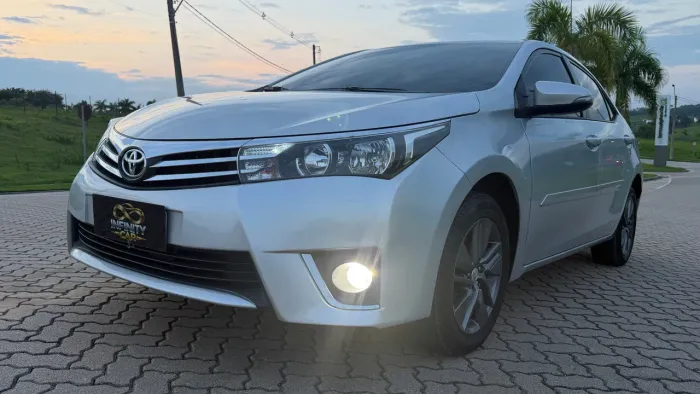 Toyota Corolla GLI 1.8 Flex 16V Aut. 2017