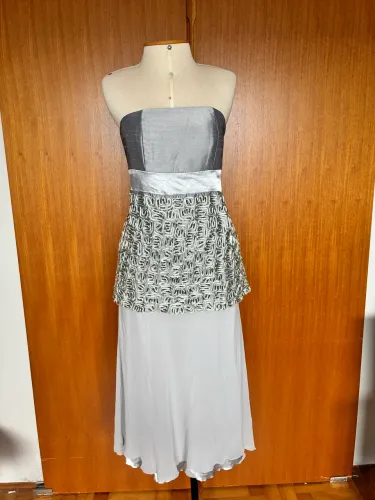Vestido de festa midi cinza - tamanho 40