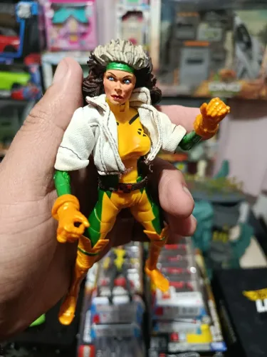 Marvel Legends Vampira Toybiz