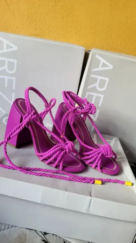 Sandalia Arezzo 37