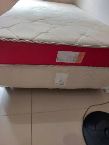 Vende-se cama de solteiro por apenas 300 reais.nao faço entrega.