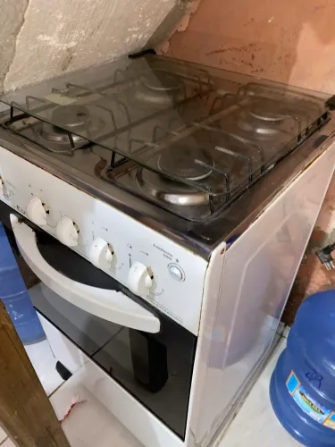 Vendesse fogão funcionando tudo perfeitamente estou vendendo pois comprei outro 