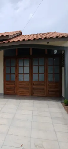Portão de madeira eucalipto