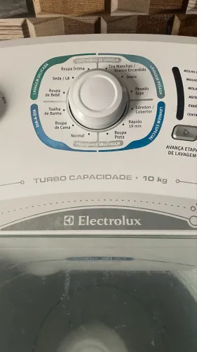 Máquina de Lavar Electrolux 