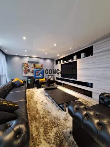 Cobertura Duplex 3 suítes no Centro de Santo André com 4 vagas e área de 227 m²