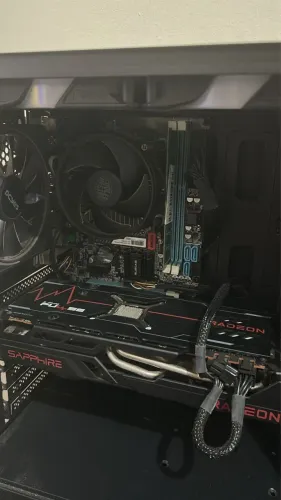 PC Gamer - Leia a descrição 