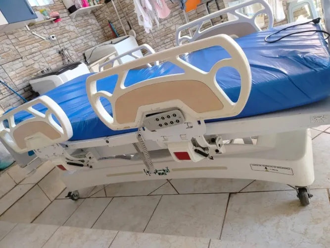 Cama hospitalar automatizada