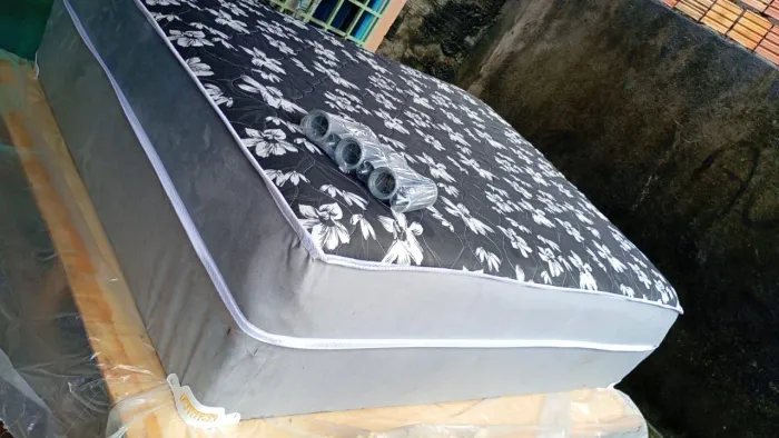 Cama de casal de molas 350 entrega grátis