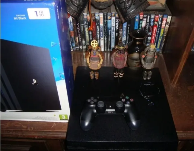 Ps4 pro (com goldenhen) versão 10.5