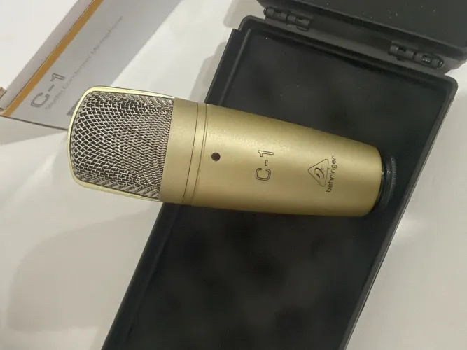 Microfone Condensador Behringer C-1 (Com Maleta)