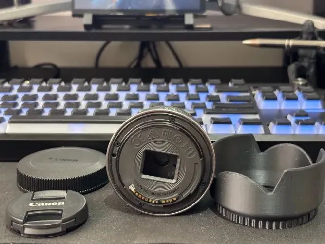 Lente Canon RF-S 18-45 IS 4.5-6.3 STM - Sem uso