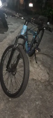 Bike,semi nova,no preço pra pagar sem reclamar 