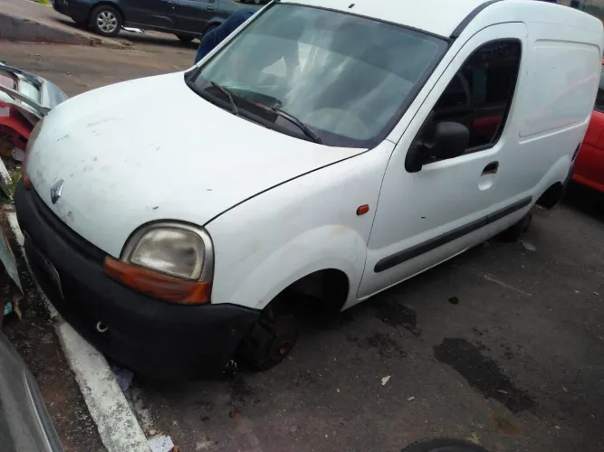 Renault kangoo " vendo peças"