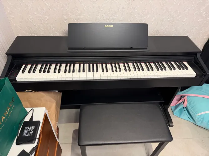 PIANO DIGITAL AP-270 COM BANCO