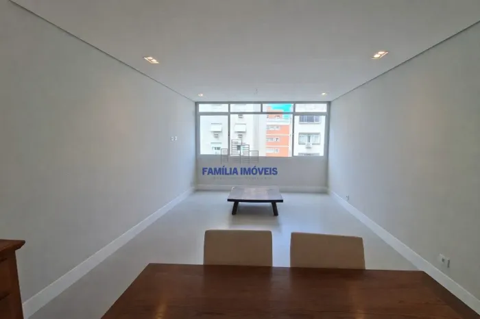 Apartamento à venda 3 quartos suíte varanda Gonzaga Santos/SP