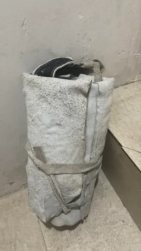 Roupa de SOLDA
