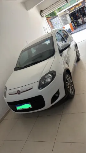 Fiat Palio Sporting 1.6 Flex 16V 5P 2016
