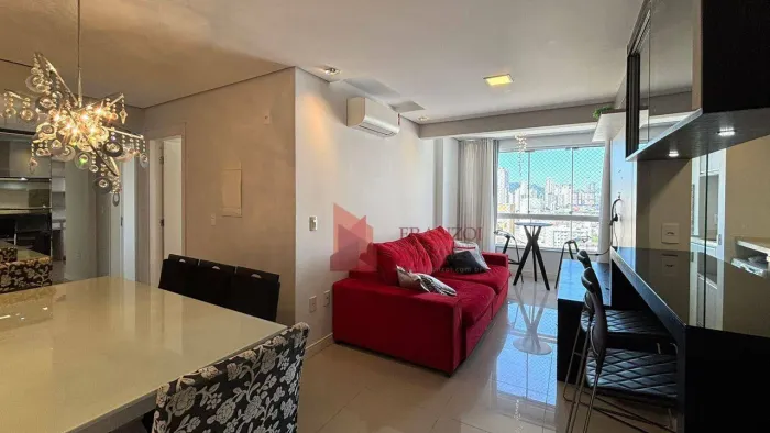 LOCAÇÃO: Apartamento mobiliado e equipado com 3 dormitórios no Centro de Itajaí