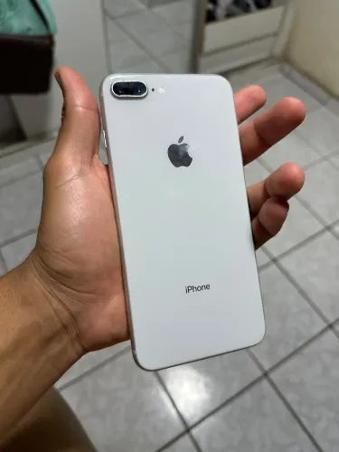 IPHONE 8 PLUS - IMPECÁVEL