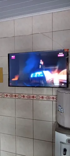 Vendo uma tv TCL 40 polegadas
