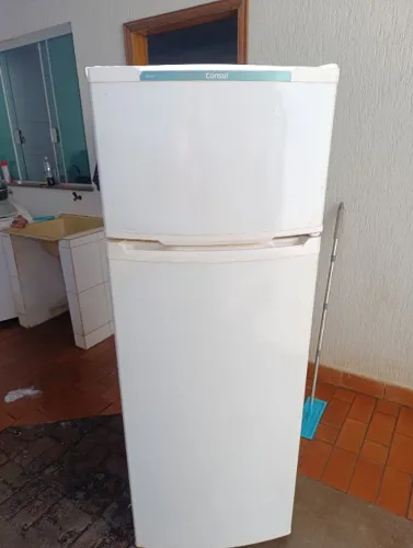 Geladeira Consul Duplex CRD36 127V - Funcionando