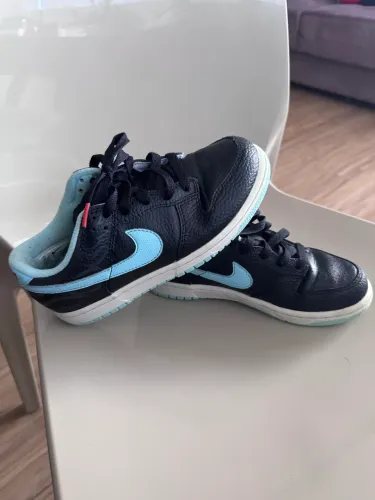 Tênis Nike Dunk Infantil e original tamanho 32Br